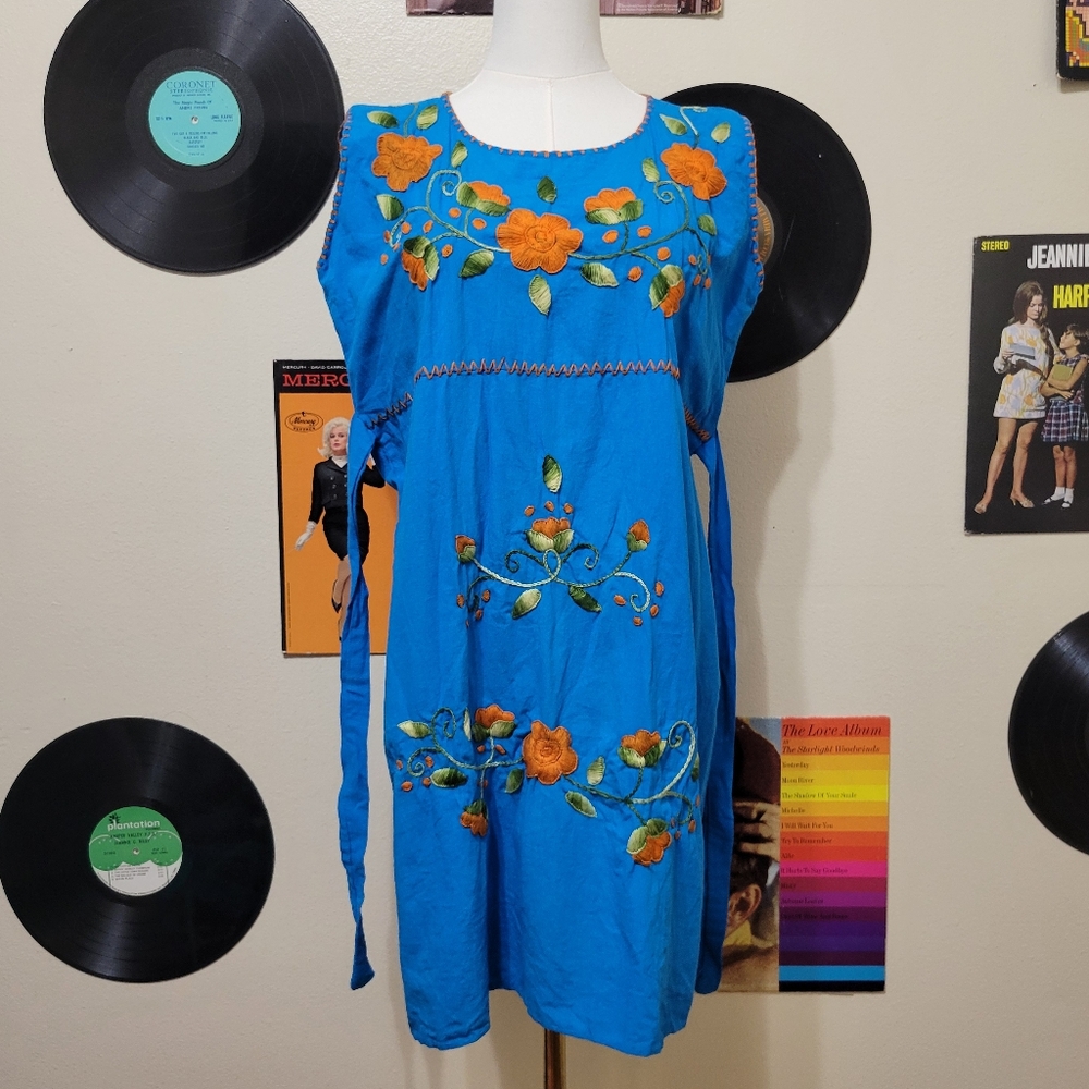 Vintage Blue Floral Embroidered Dress - Picture 6 of 7